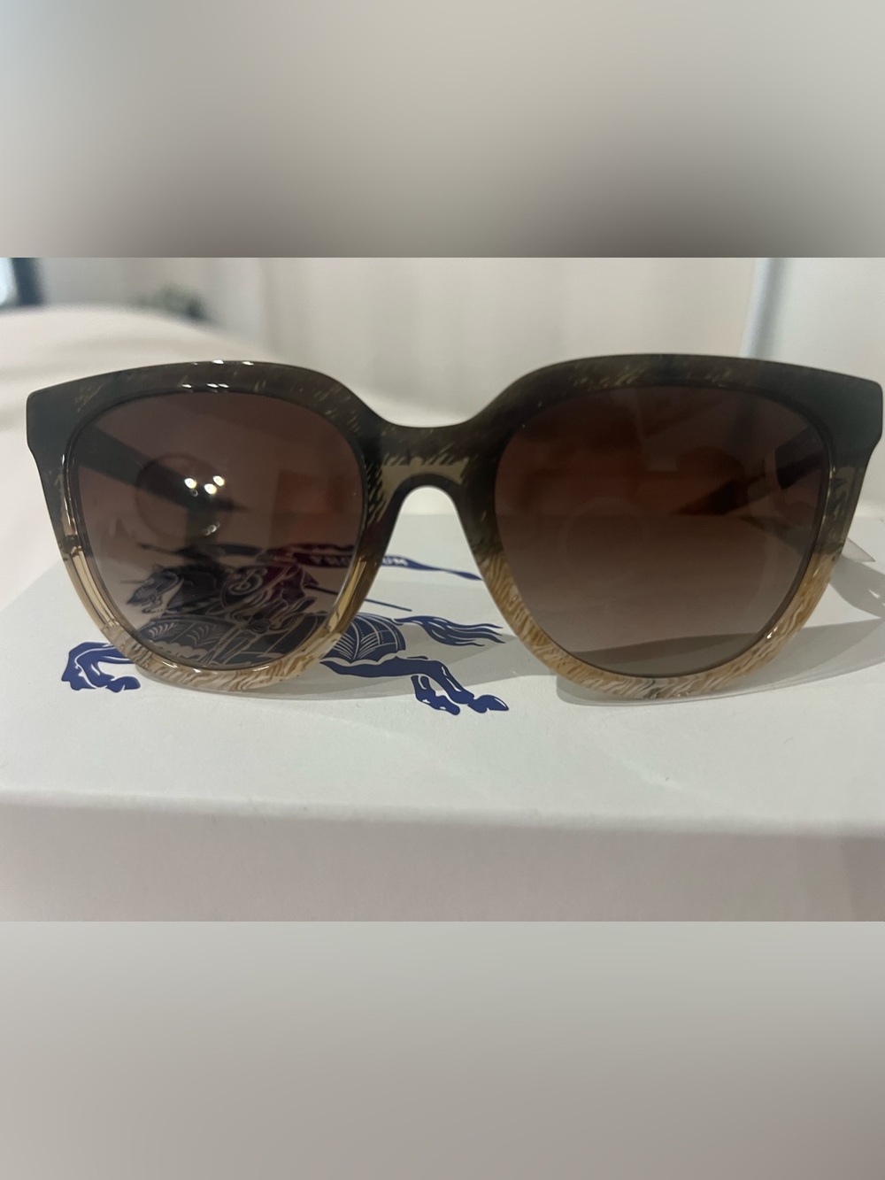 Burberry Authentic BE4469 check beige sunglasses